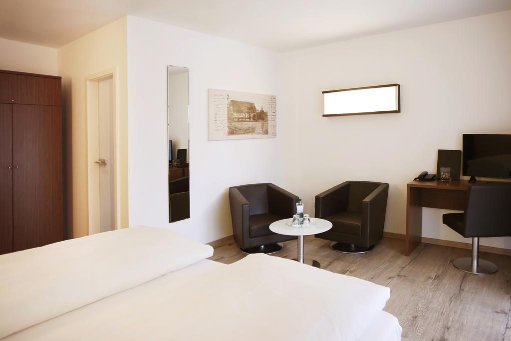 Springbach-Muehle Belzig Hotel Bagian luar foto